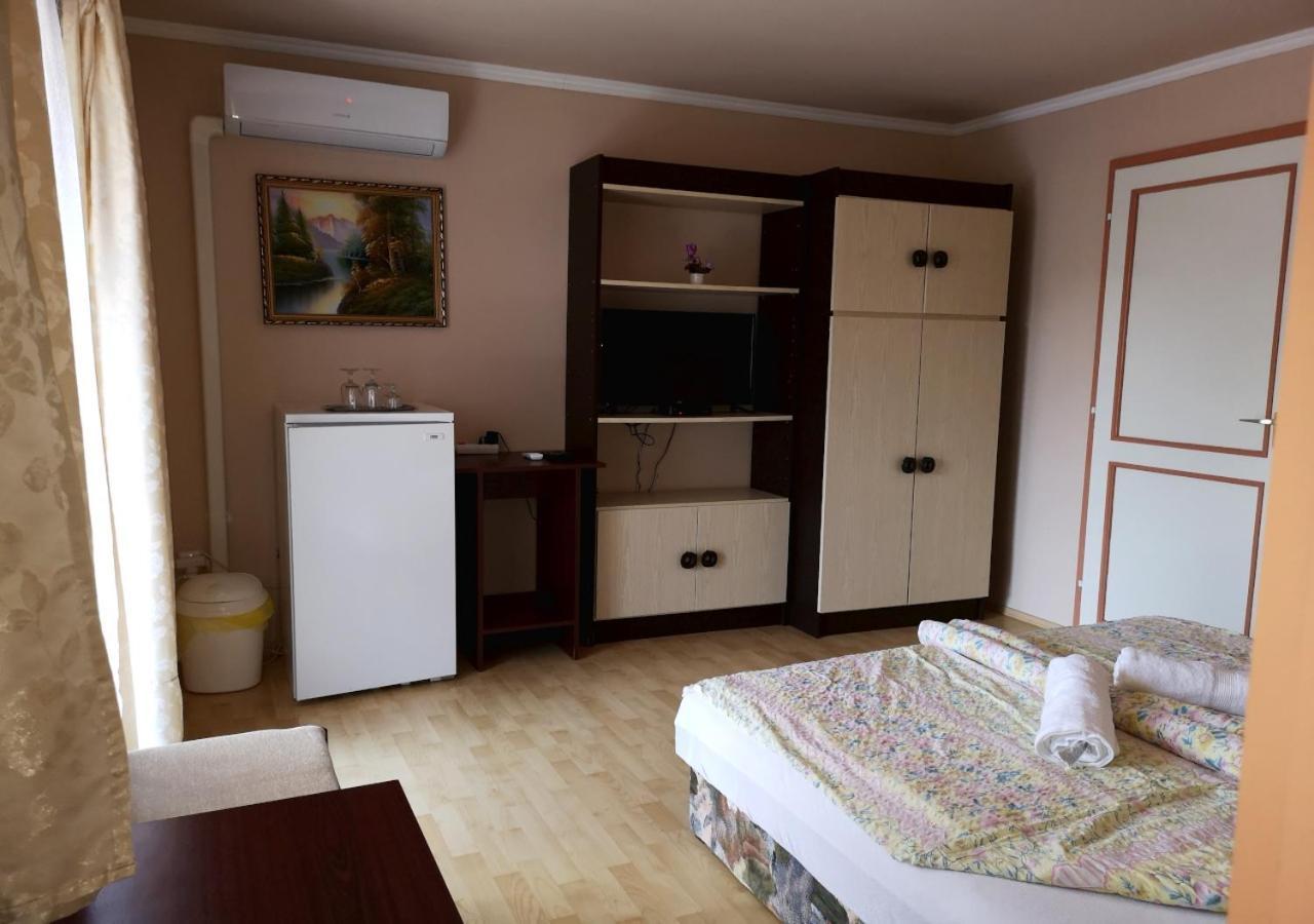 Vitorlas Apartmanhaz Siofok Ngoại thất bức ảnh