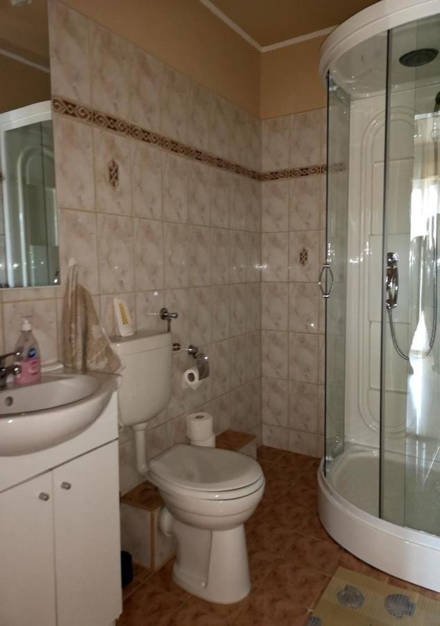 Vitorlas Apartmanhaz Siofok Ngoại thất bức ảnh